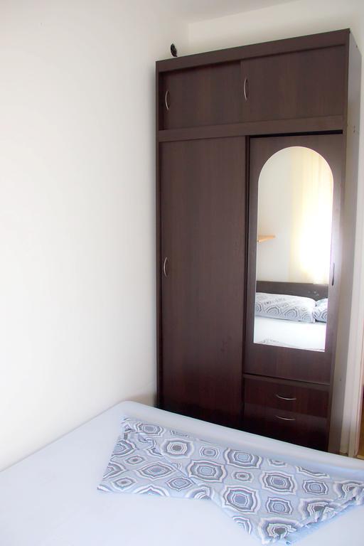 Apartments Tomisa Split Habitación foto